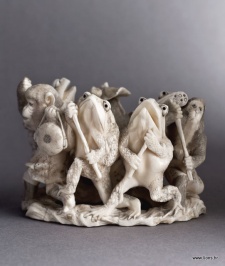 NETSUKE